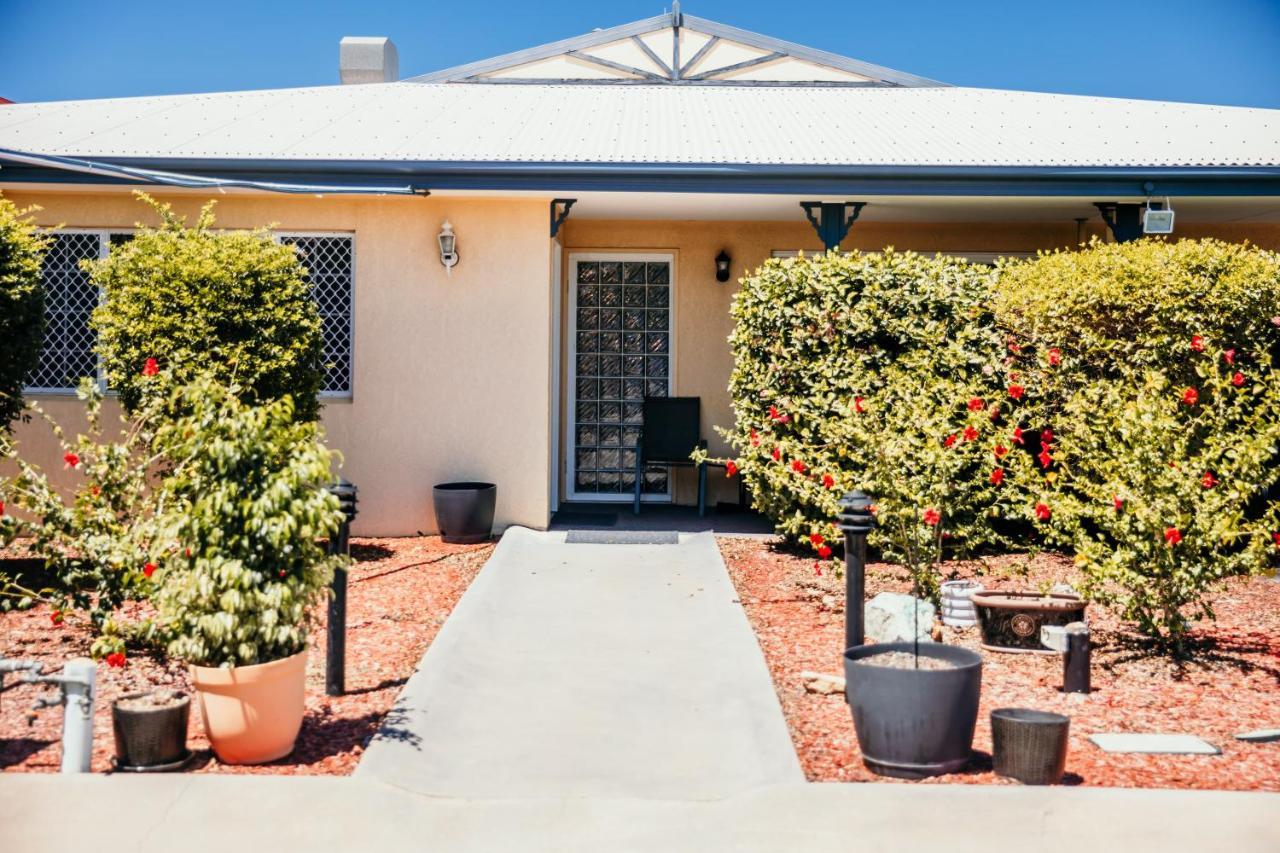 Outback Motel Mt Isa Mount Isa Exterior foto